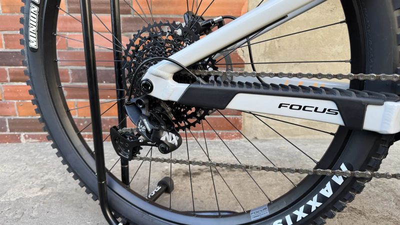 Nové kolo Focus Jam 6.8 - Melonglosy