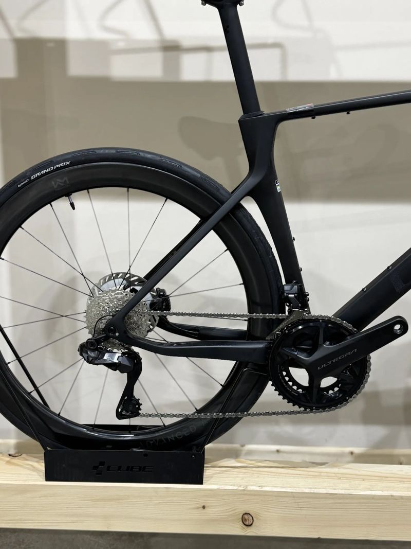 Cube Agree C62 Pro Blackline - 50 a 56