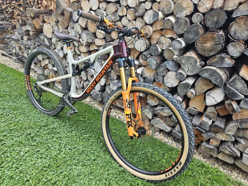 Rocky Mountain Instinkt carbon 50