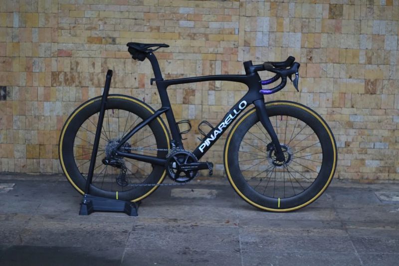 Pinarello F9