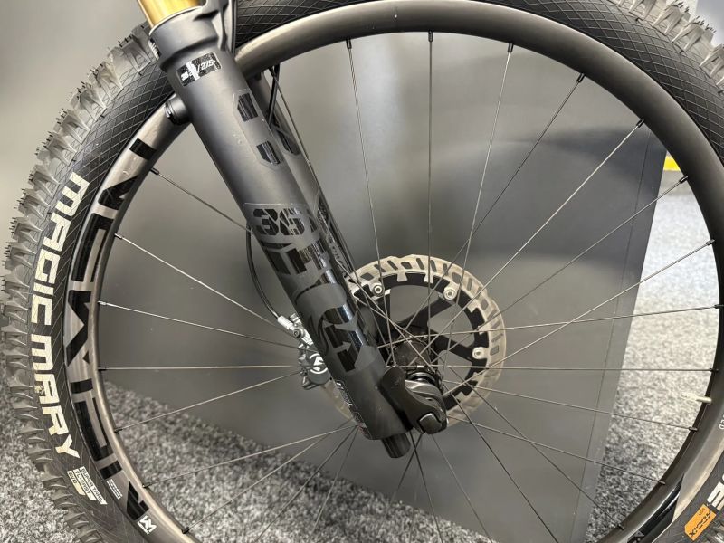 CUBE Stereo Hybrid ONE55 HPC SLT 750 XL 2024 87km PC 250tis.