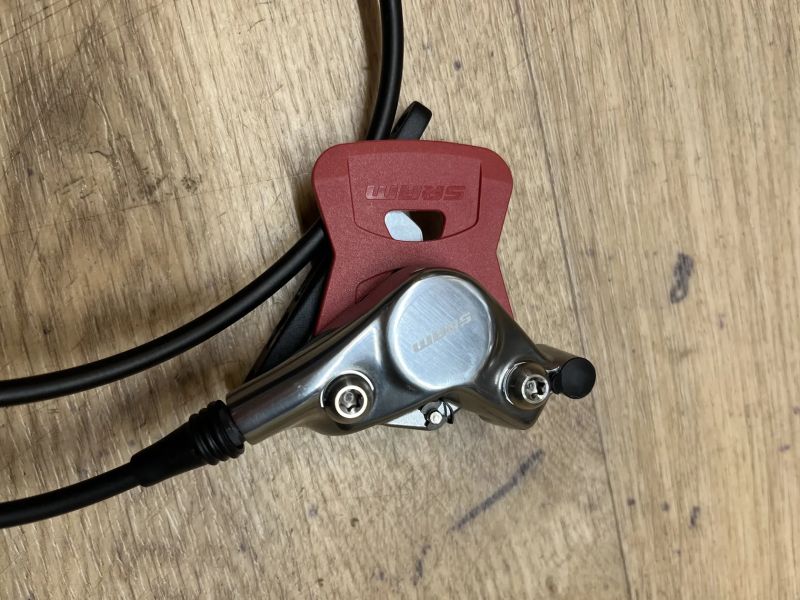 Brzdové třmeny Sram Red D1