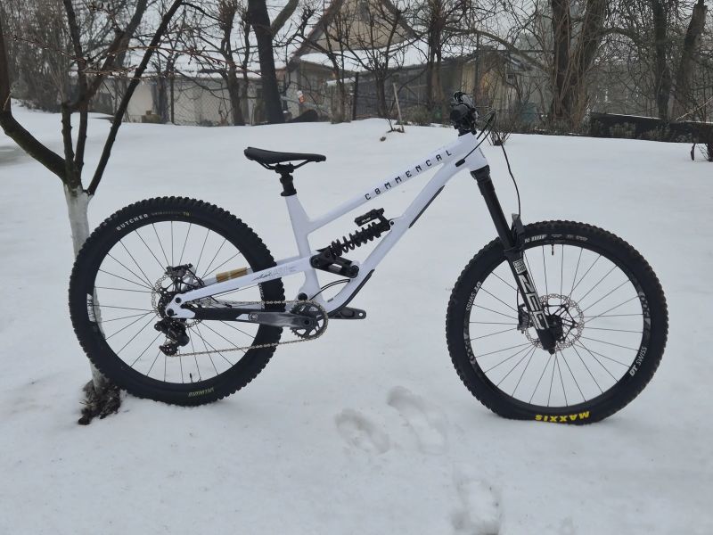 Commencal Clash M - nový rám