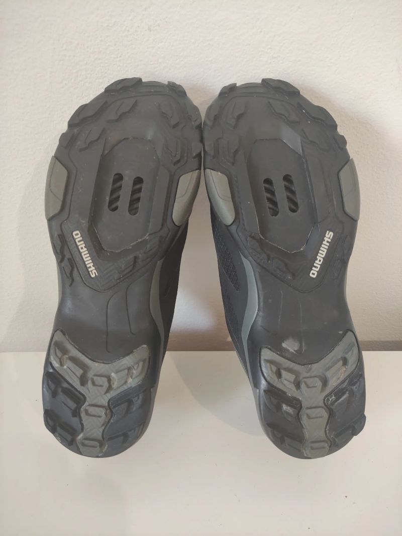 Nové tretry Shimano a Pearl Izumi