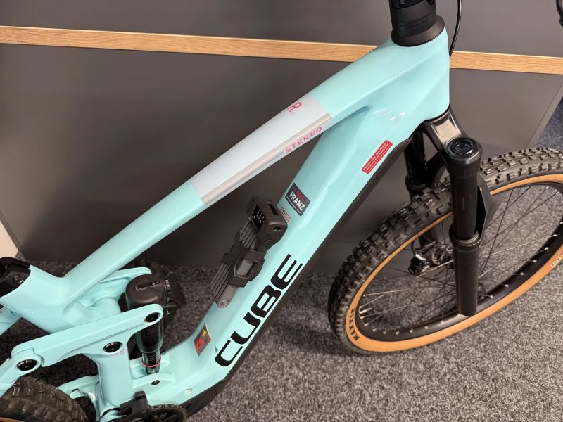 CUBE Stereo Hybrid 160HPC RACE 750 vel.M 2023 203KM KARBON