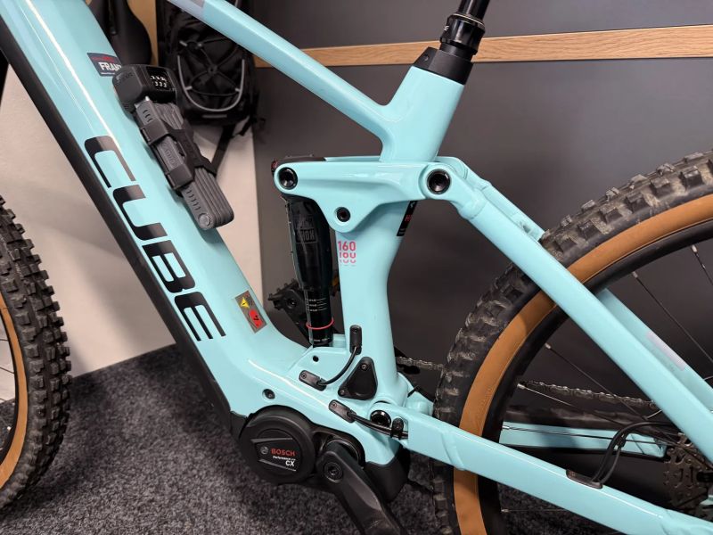 CUBE Stereo Hybrid 160HPC RACE 750 vel.M 2023 203KM KARBON