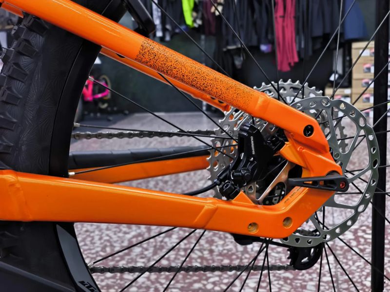 !NOVÉ! KTM MACINA KAPOHO 8973 L, 2026, Bosch 5.gen, Shimano XT, GPS modul, osvětlení, vel. XL