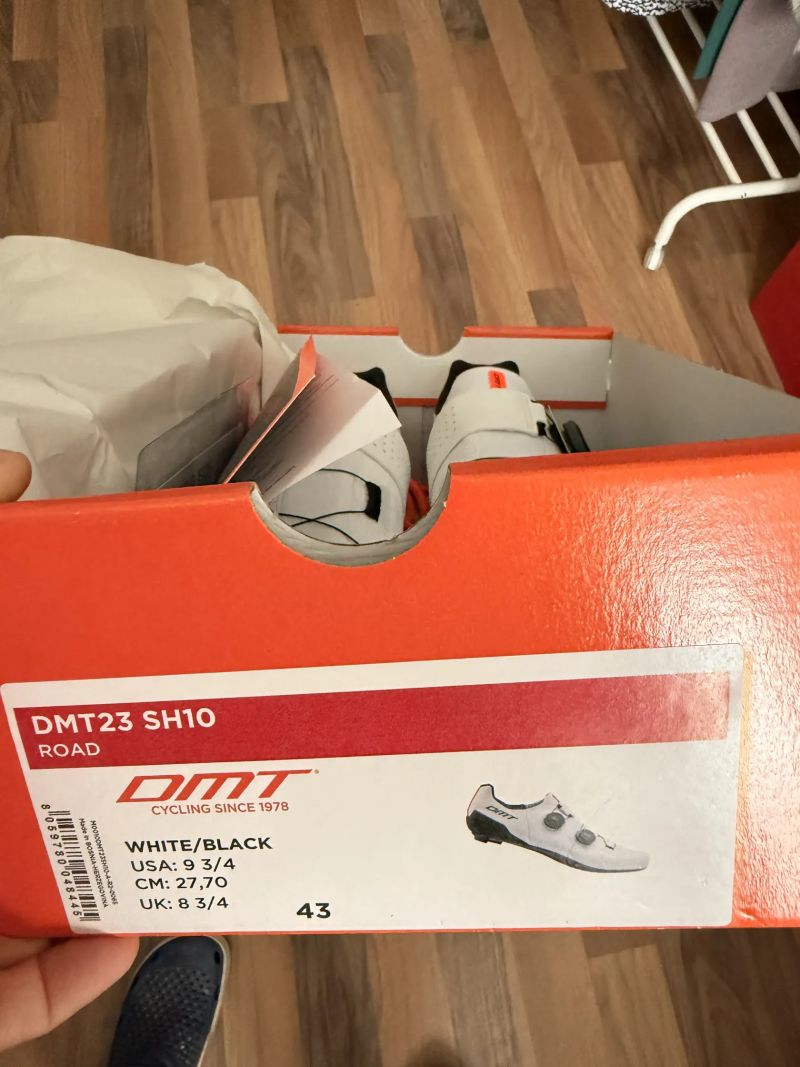 Tretry DMT SH10 White/Black 43