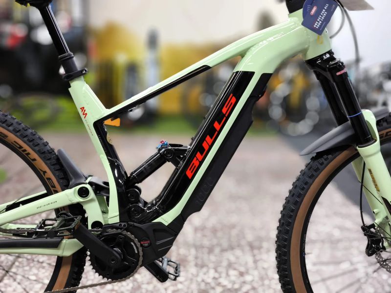 !!!NOVÝ!!! BULLS E-Stream EVO AM2 29", motor Brose 90Nm, baterie 925Wh, vel. L, Shimano Deore