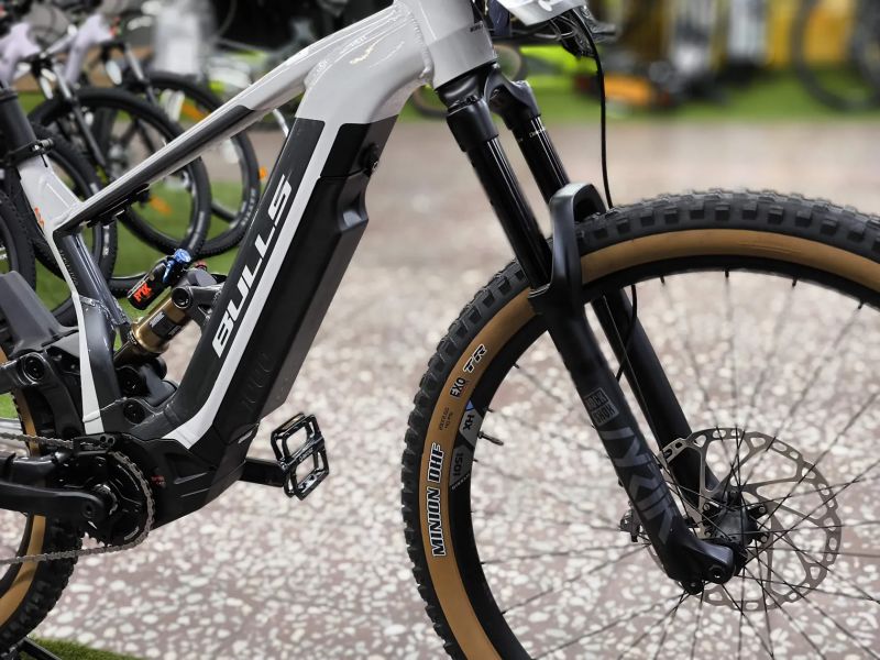 !!!NOVÝ!!! BULLS E-Stream EVO AM6 29", Brose 90Nm, baterie 925Wh, Shimano XTR+XT, velikost M