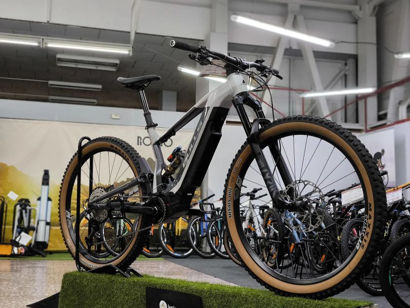 !!!NOVÝ!!! BULLS E-Stream EVO AM6 29", Brose 90Nm, baterie 925Wh, Shimano XTR+XT, velikost M