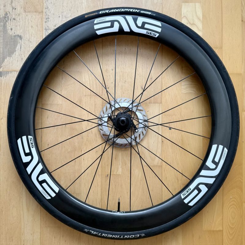 Sada zapletených kol ENVE SES 5,6C DISC