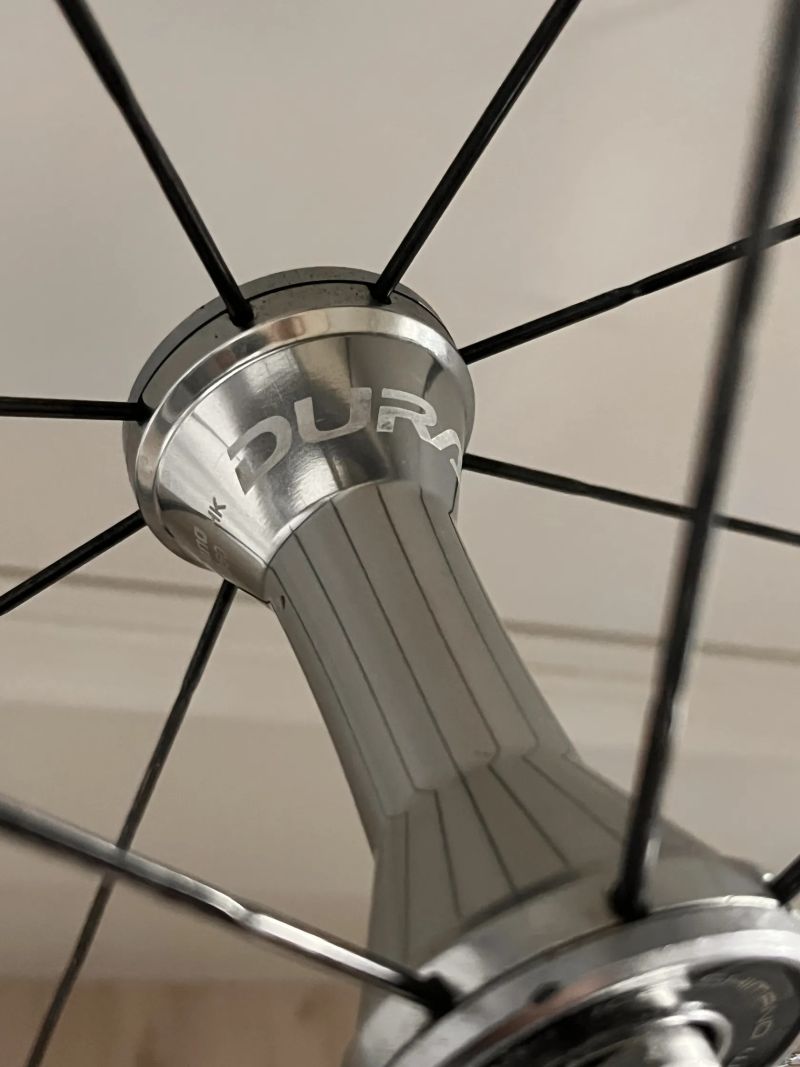 Karbonová kola Shimano Dura Ace