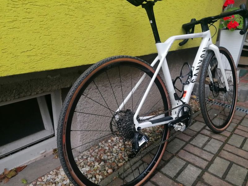 Canyon Inflite CF SLX