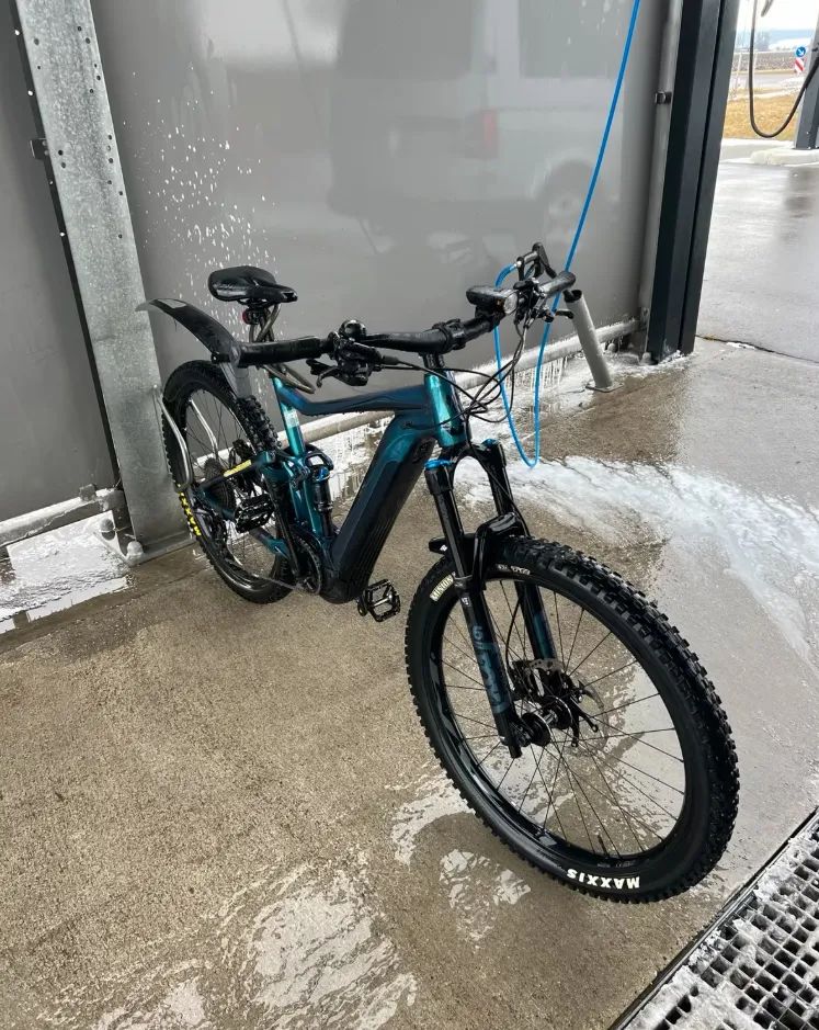 Giant LIV Intrigue E+1 PRO 2019