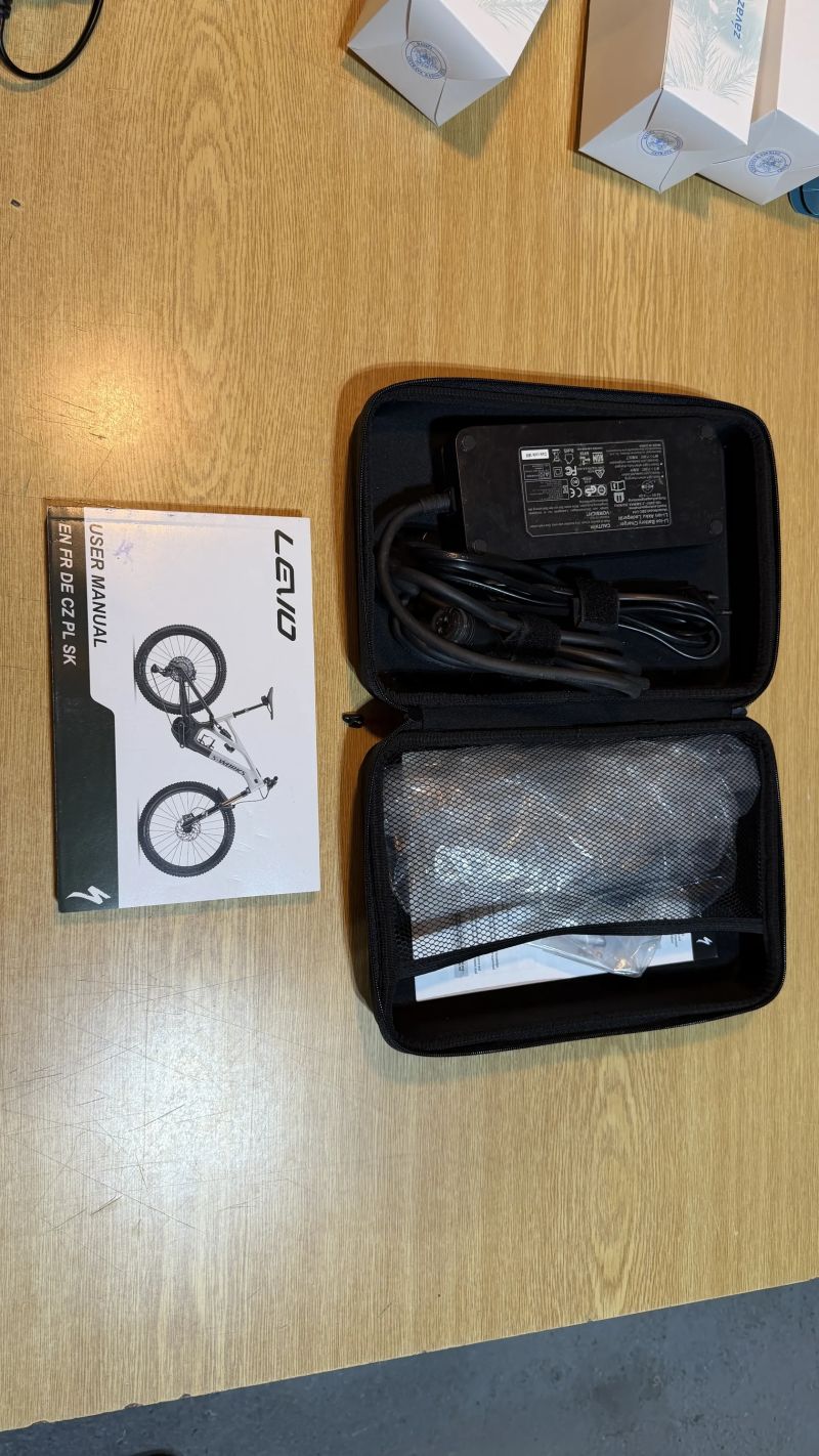 Specialized Specialized Turbo Levo 3 Comp Carbon S4