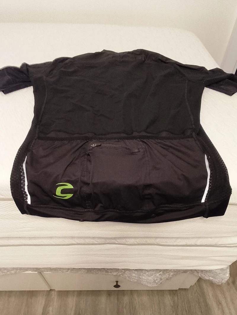 Cannondale 2x dres letní+kraťasy.