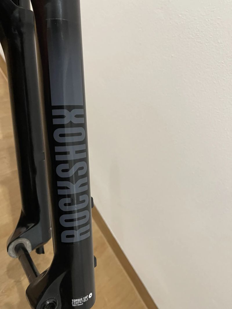 Prodám vidlici rock shox35 140mm 27,5 top stav