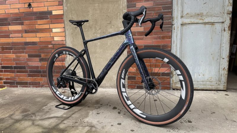 Nový gravel Focus Atlas 8.9