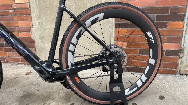 Nový gravel Focus Atlas 8.9