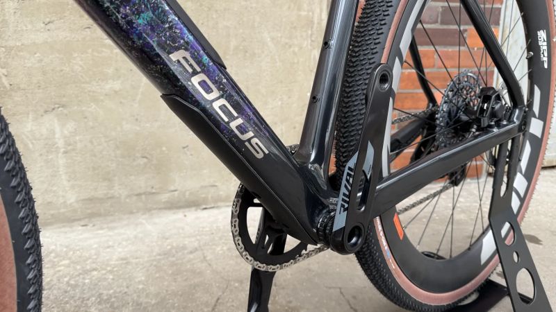 Nový gravel Focus Atlas 8.9