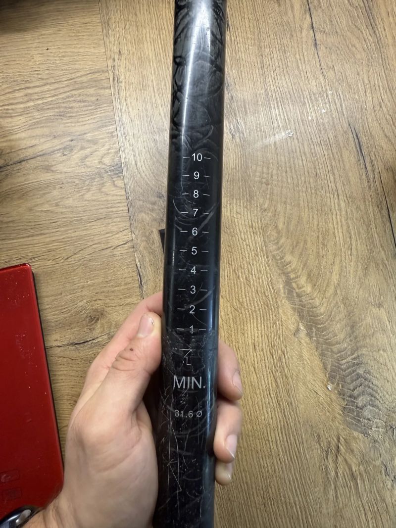 Sedlovka KOBA UL Carbon