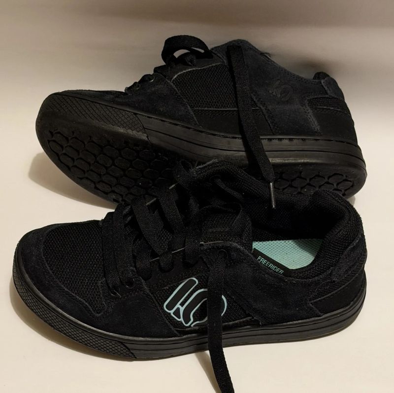 Boty Five Ten freeride 39 1/3 černé 