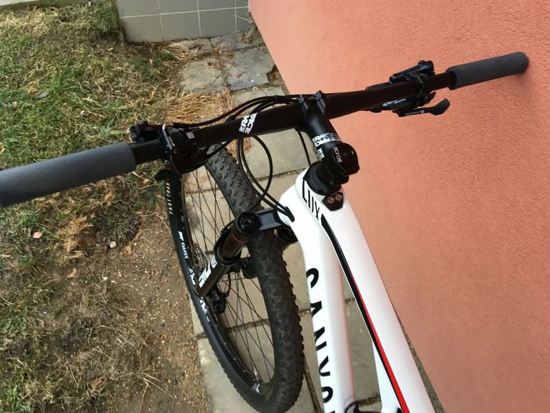 Canyon Lux CF 6 vel. L