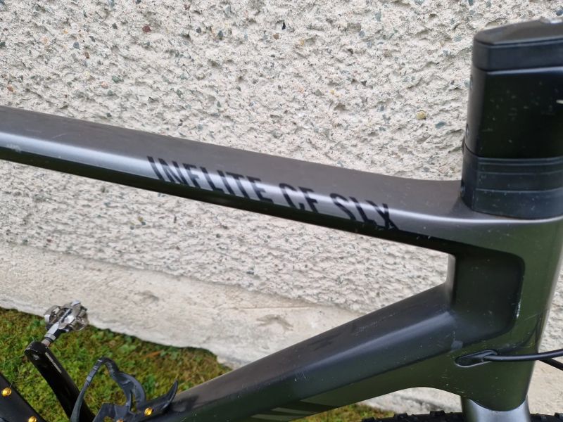 Canyon Inflite CF SLX, velikost L