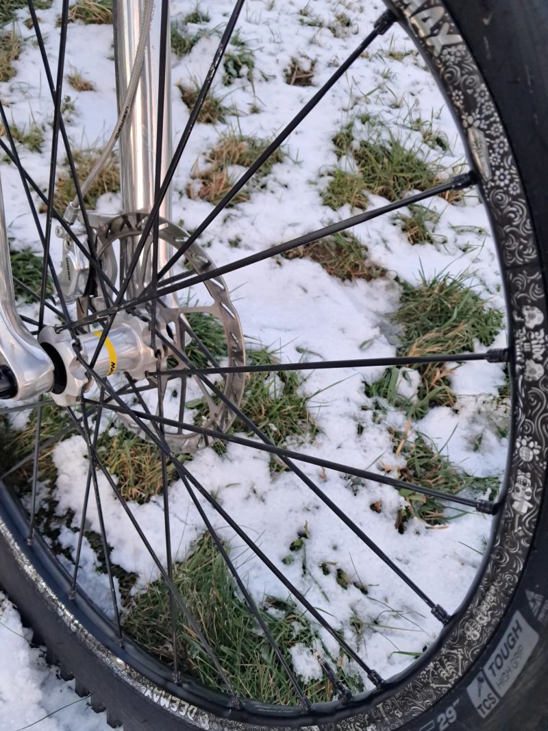 GT Force Carbon Pro AXS