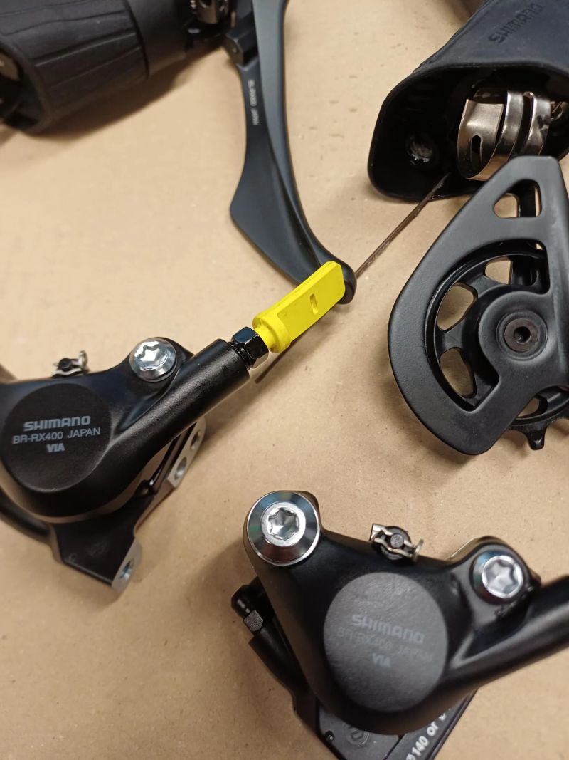 Shimano GRX 1×12 – sada dílů (páky 820 + třmeny RX400 + přehazovačka GRX822)