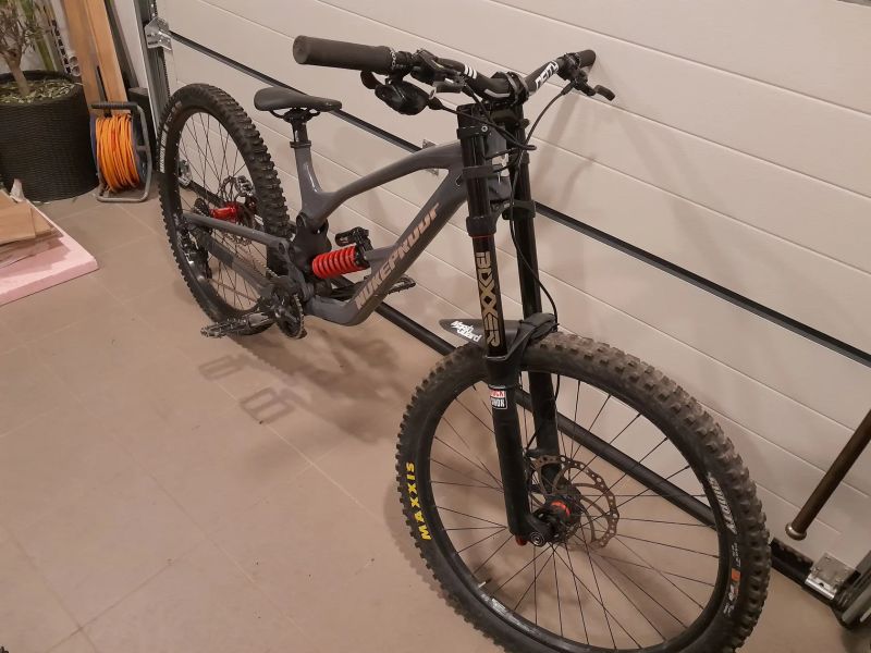 Nukeproof dissent 290 L