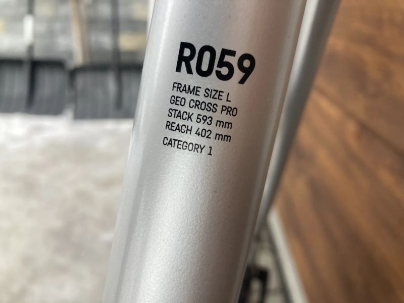 Canyon Inflite CF SLX