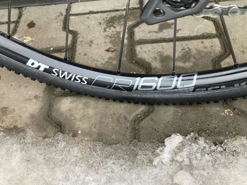 Canyon Inflite CF SLX