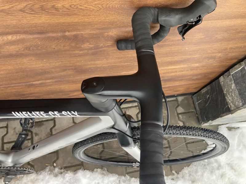 Canyon Inflite CF SLX