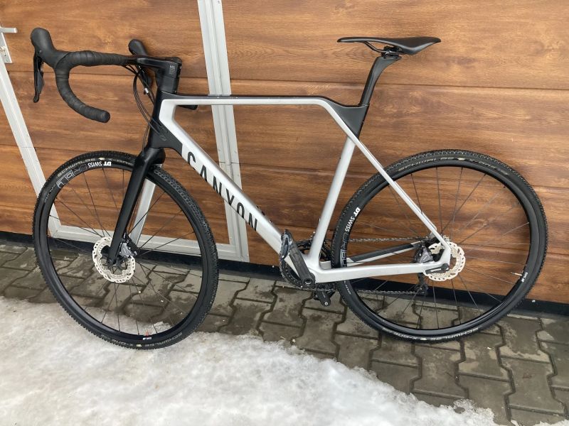Canyon Inflite CF SLX