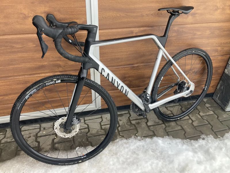Canyon Inflite CF SLX