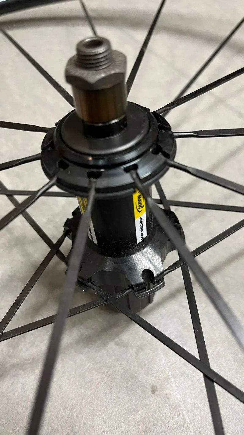 Zachovalá silniční kola Mavic Aksium