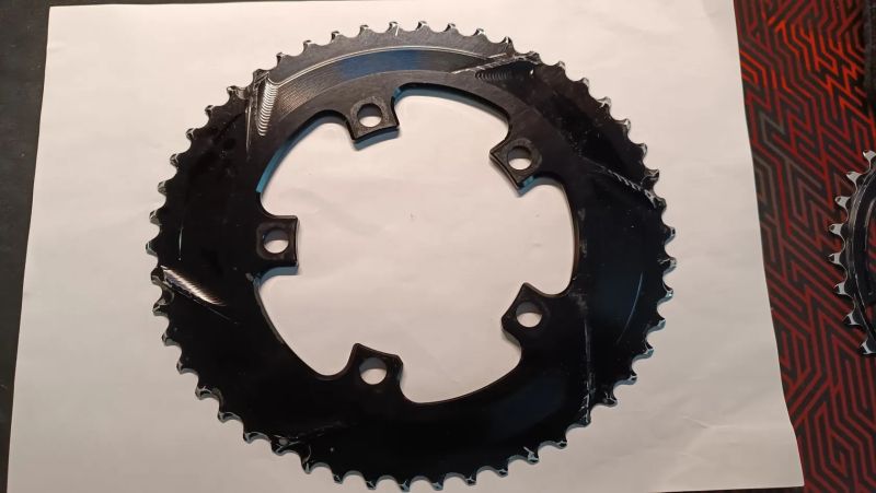 Ovály AbsoluteBlack 53 a 34