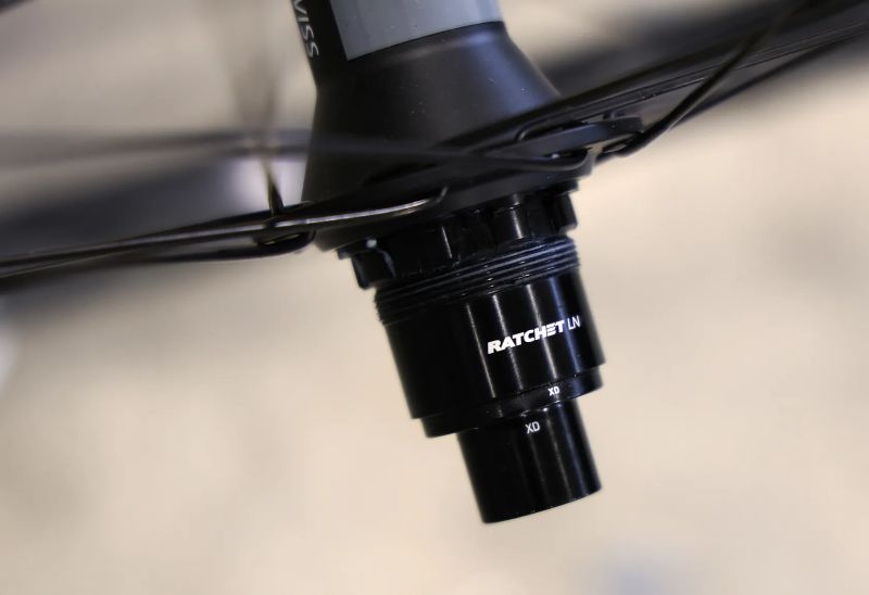 Nová nejetá kola Race Face ARC Offset 27: DT Swiss + kotouče Sram Centerline 180/160 mm