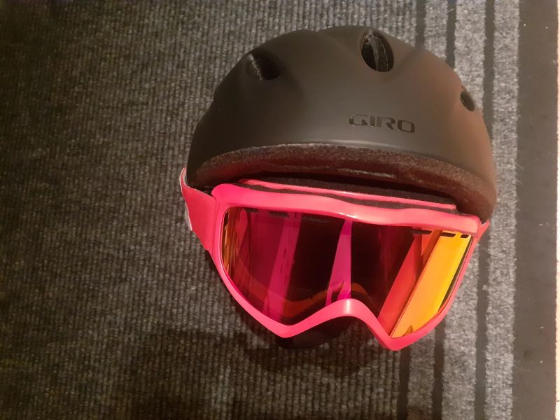 Lyžařská přilba Giro G9 +Lyžařské brýle Giro Signal