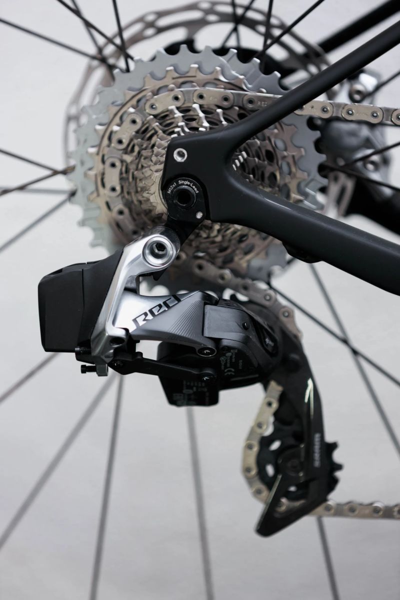 GT Grade Carbon Pro (vel. S)