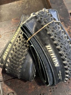 pláště Maxxis Rekon/Rekon Race