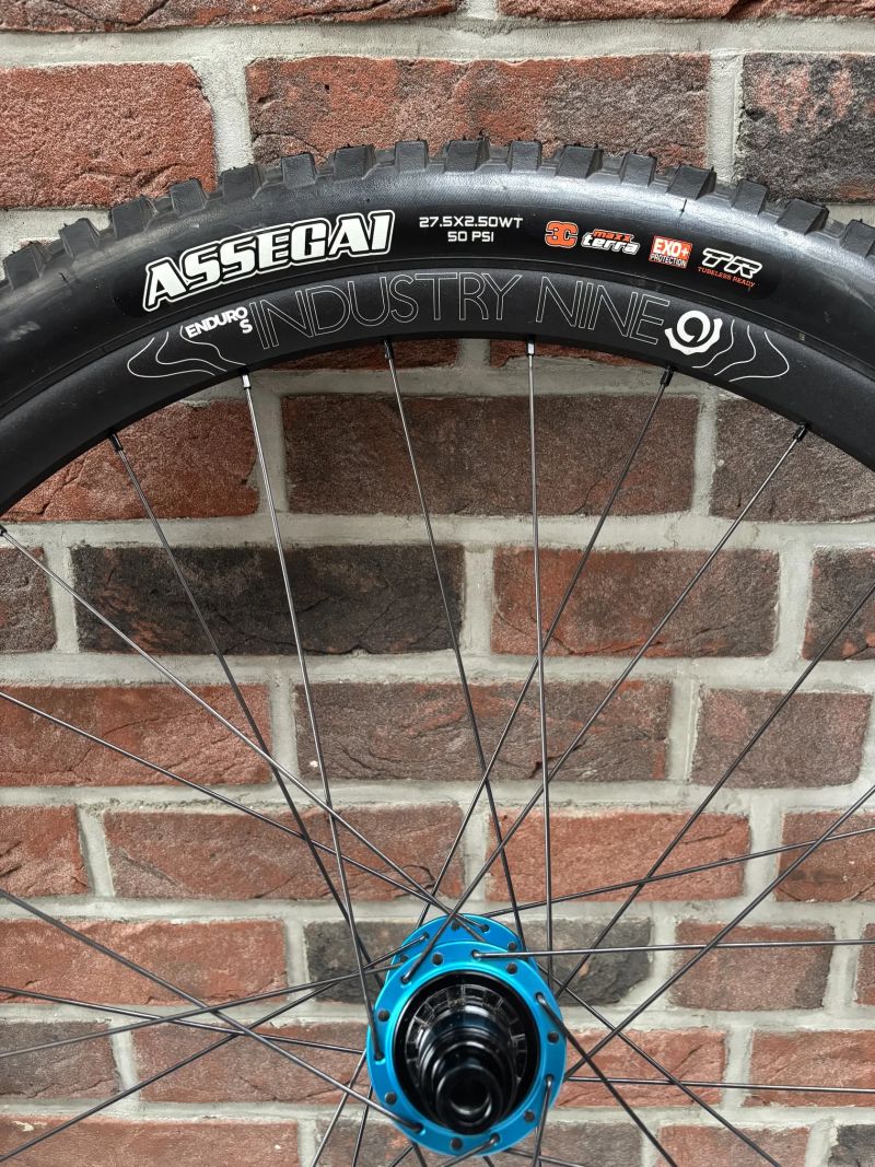 Industry Nine Enduro zadní kolo 27.5