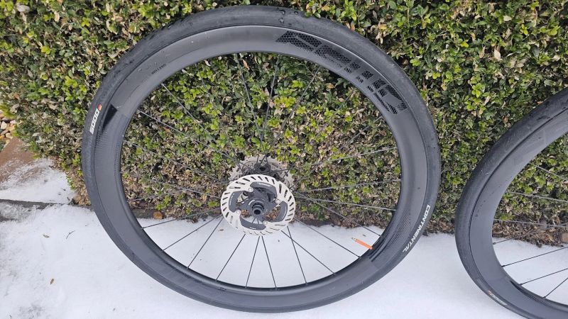 FFWD RYOT44 (44mm), FFWD N/GAGE 2:1, plášť