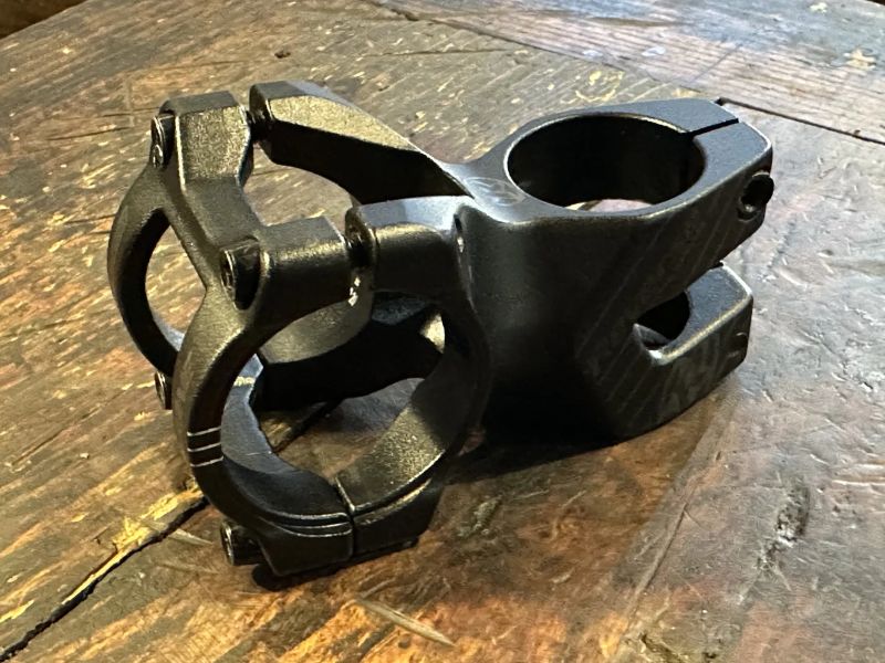 představec Reverse Black One 