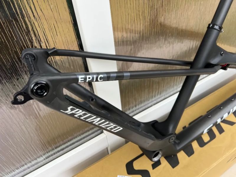 SPECIALIZED S-Works Epic World Cup Satin Smoke Granite / Metallic White Silver, NOVÝ