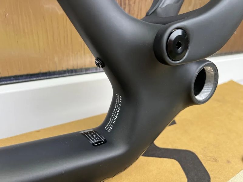 SPECIALIZED S-Works Epic World Cup Satin Smoke Granite / Metallic White Silver, NOVÝ