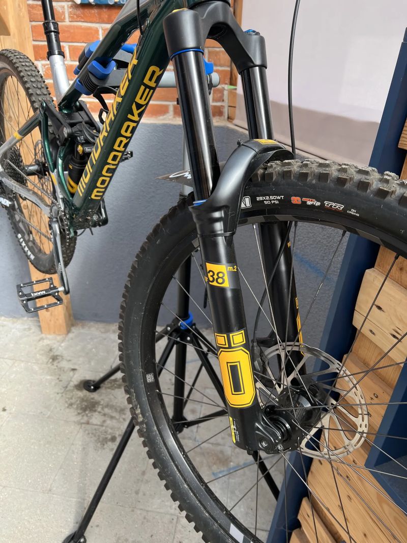 Mondraker Superfoxy R