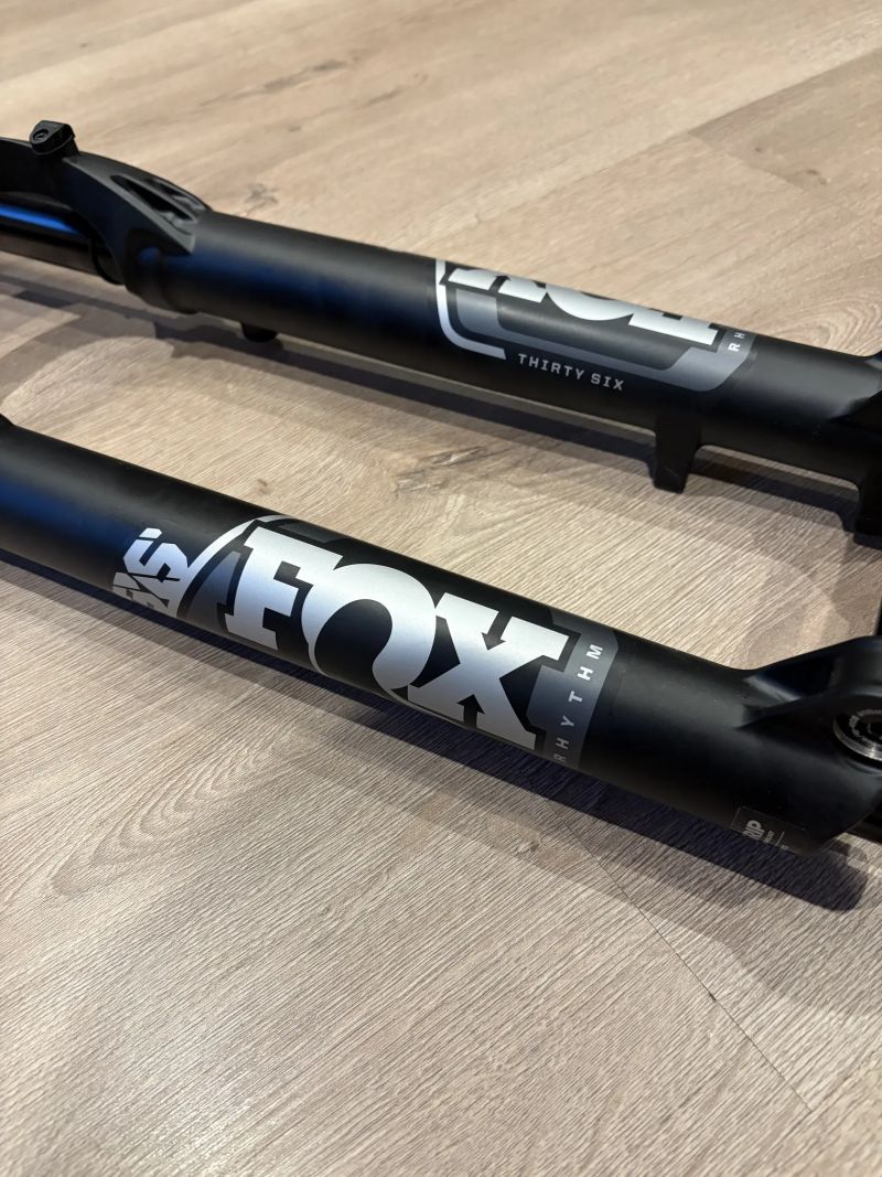 Fox Rhythm 36 Float FitGrip 27,5+ / 29”